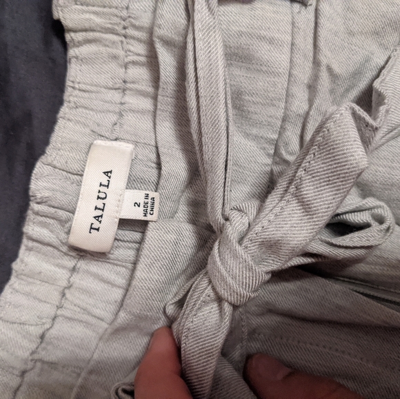 3/$60 Aritzia Talula Tie Waist Shorts - Picture 4 of 4